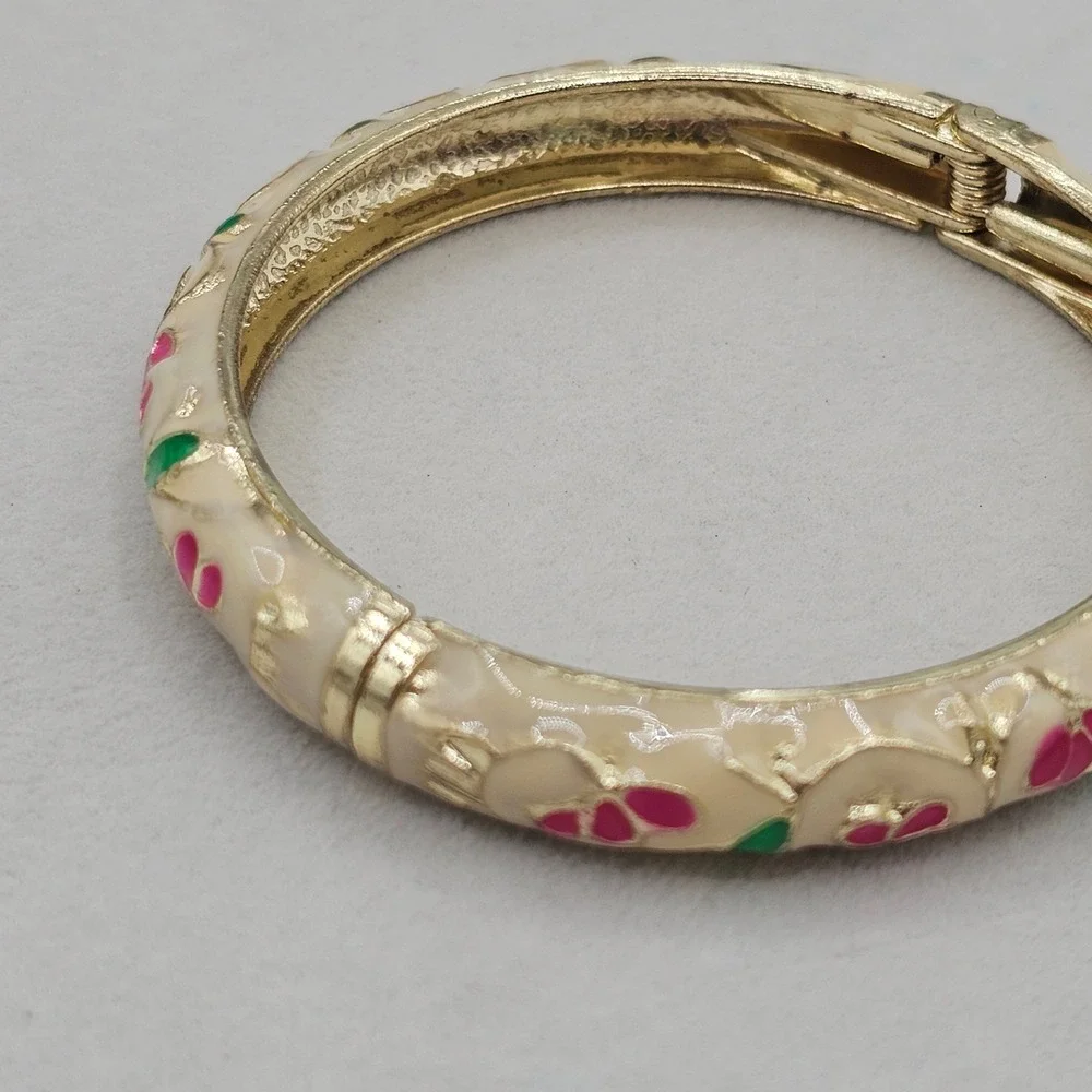 Enamel Floral Clamper Bracelet Cream Pink Gold Tone Hinged 7 Inch